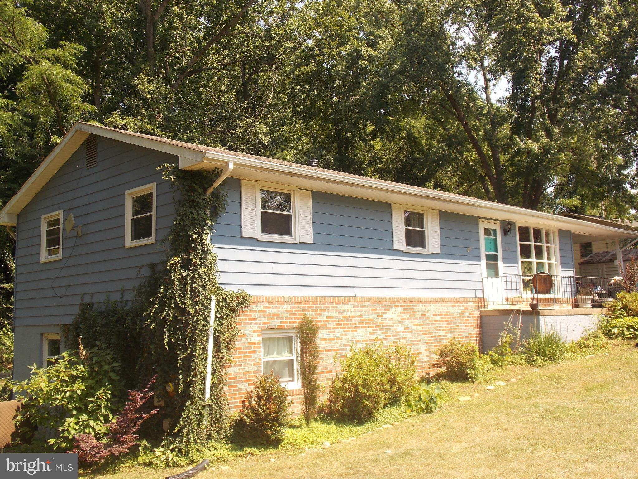 NEWTOWN VILLAGE SUB - Residential