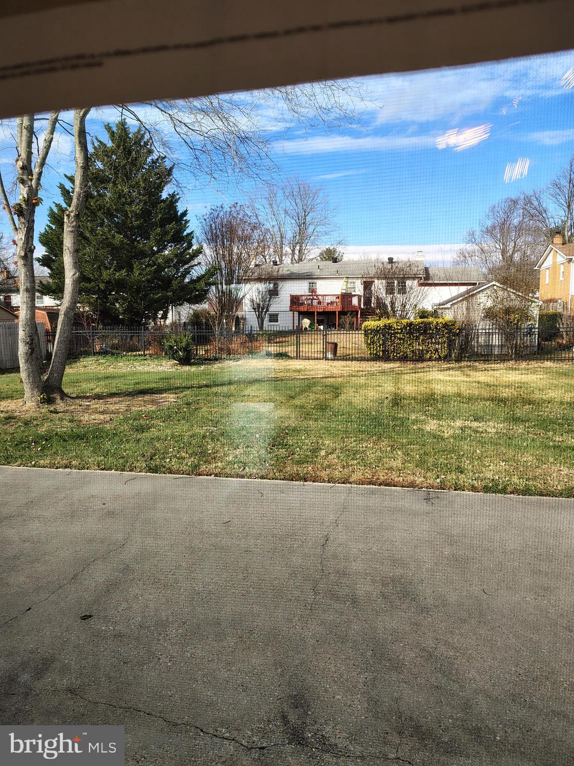 HOLLAWAY ESTATES - Residential Lease