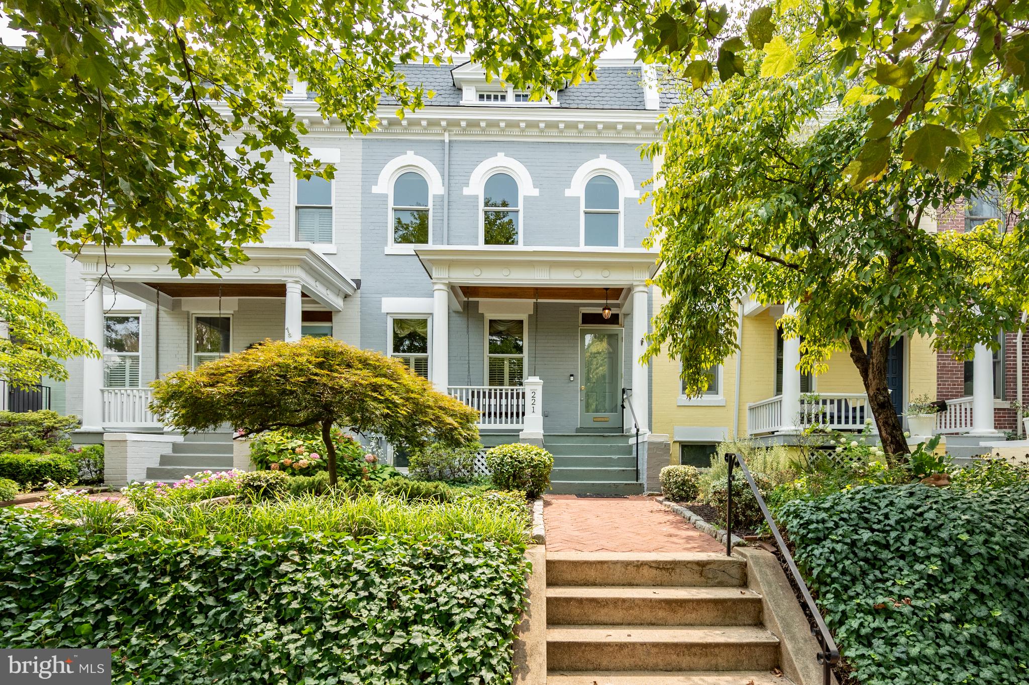 221 E STREET SE