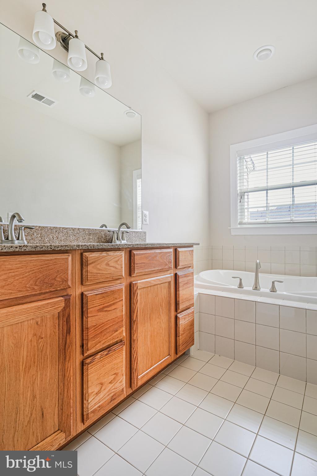 ELLICOTT SQUARE - Residential Lease