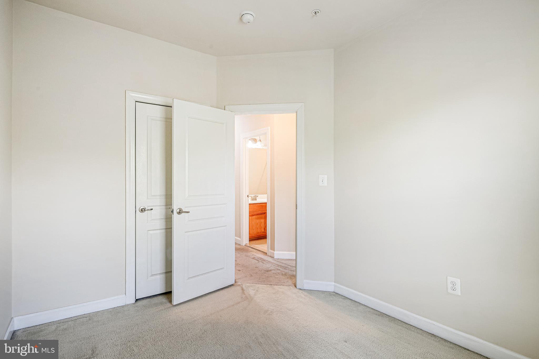 ELLICOTT SQUARE - Residential Lease