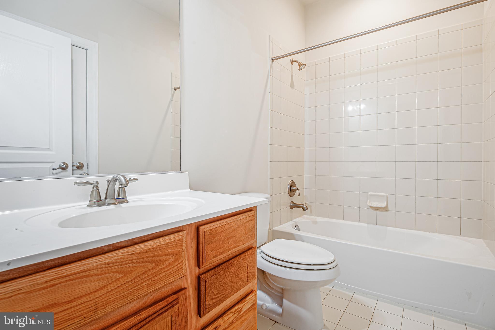 ELLICOTT SQUARE - Residential Lease