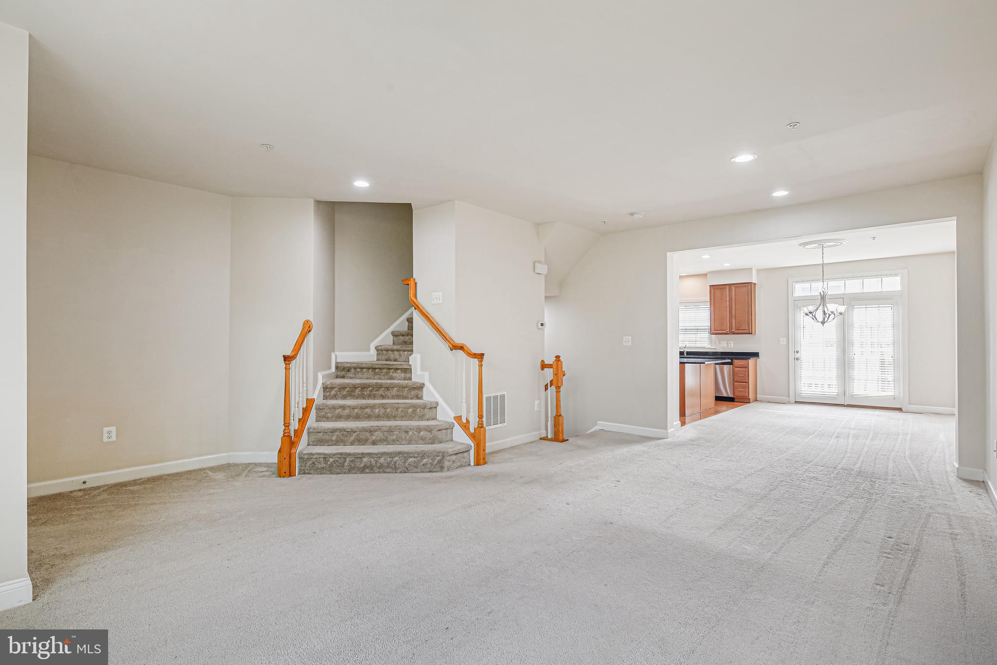 ELLICOTT SQUARE - Residential Lease