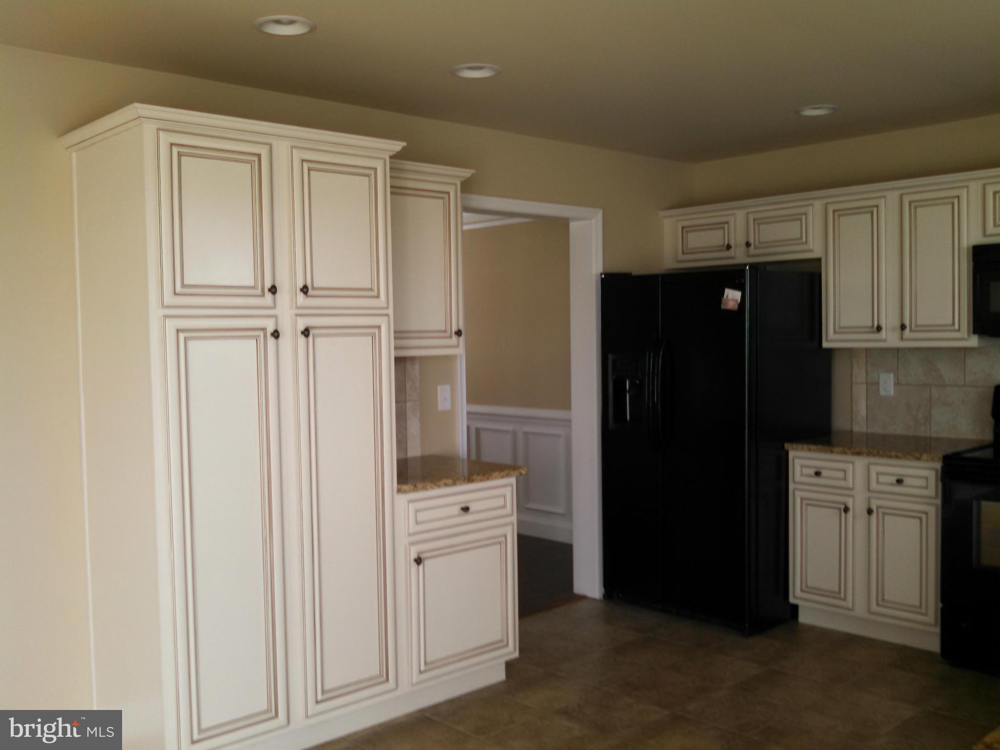 ROLLING HILLS - Residential