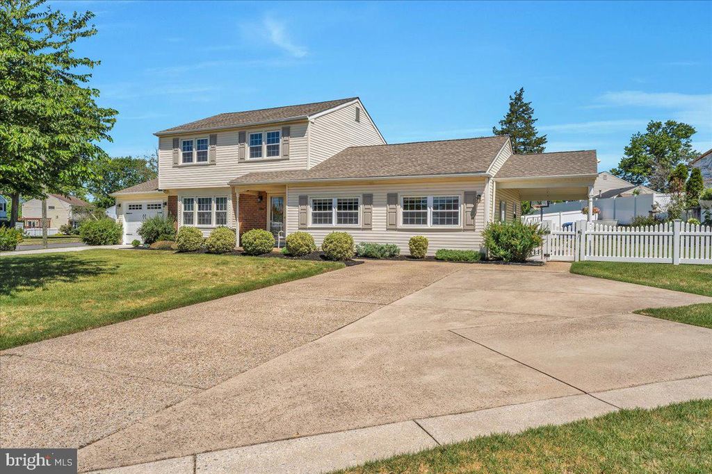 Photo of 1 Purnell Avenue, CINNAMINSON, NJ 08077 (MLS # NJBL2114778)