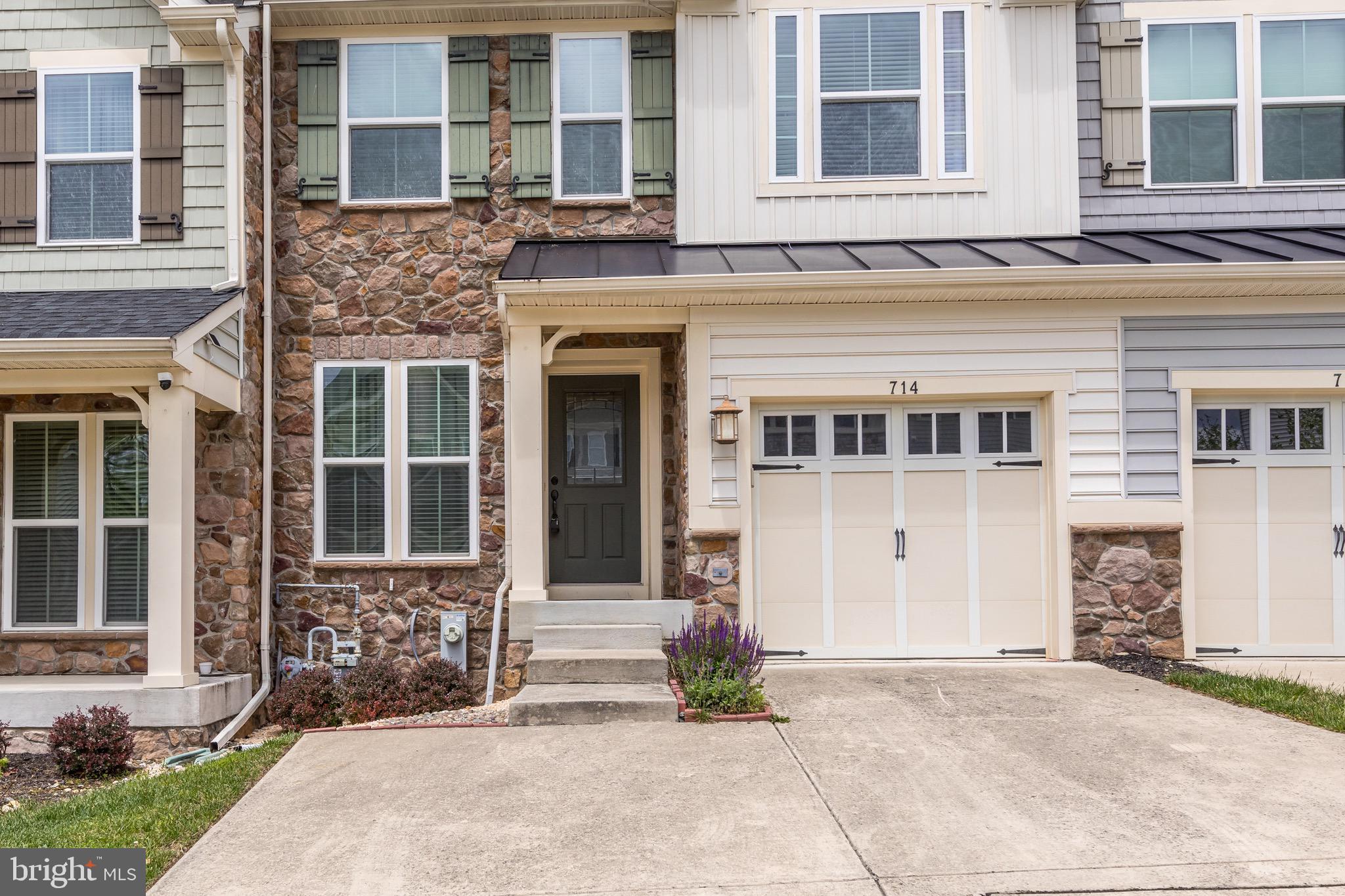 714 SHADY CREEK COURT