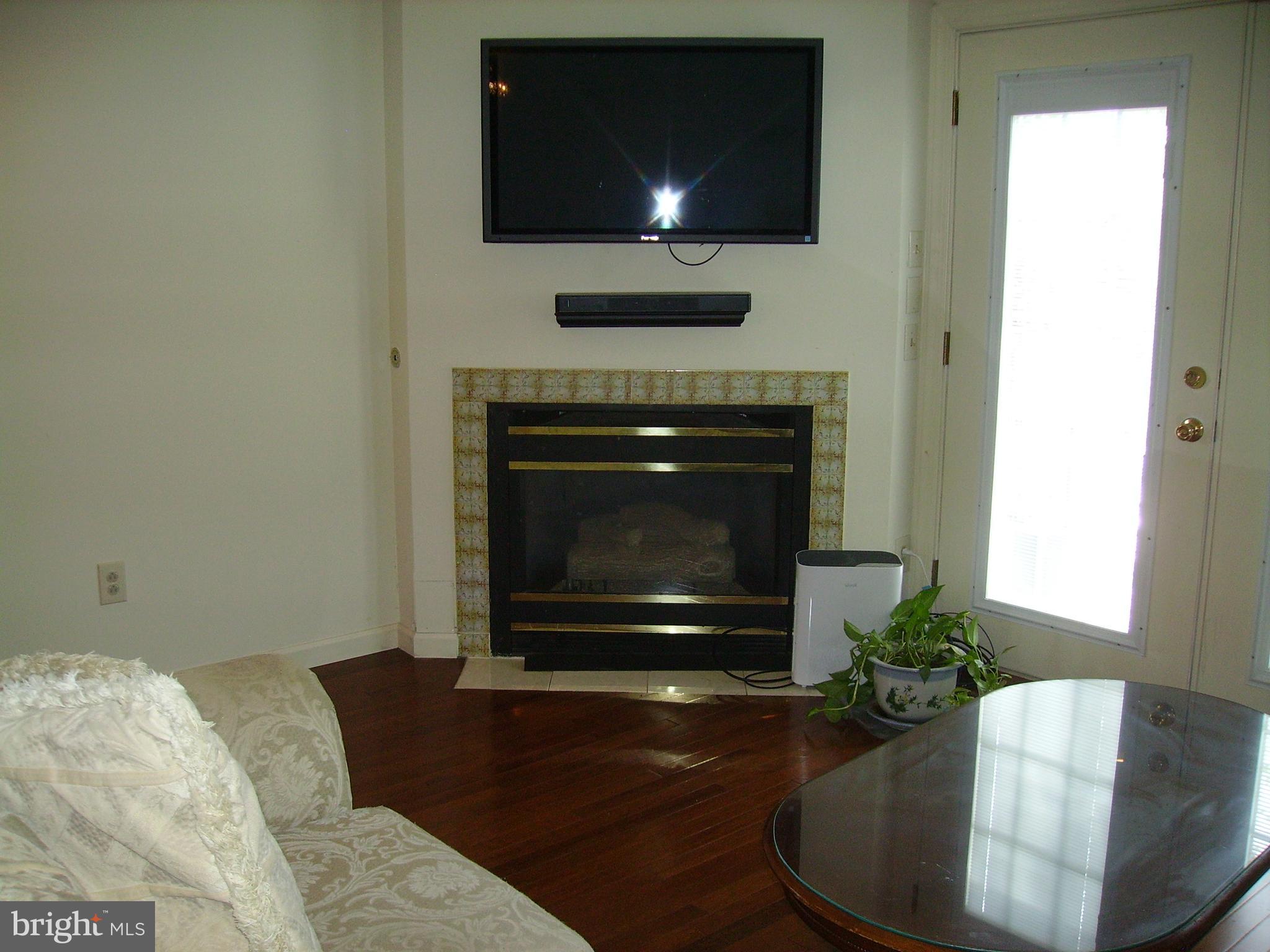 1804 9TH STREET F S F