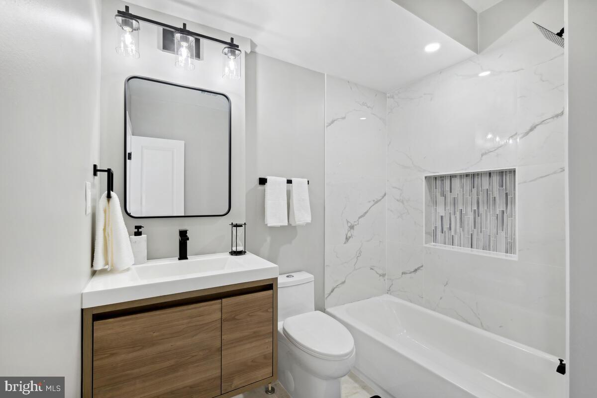 PETWORTH - Residential Lease