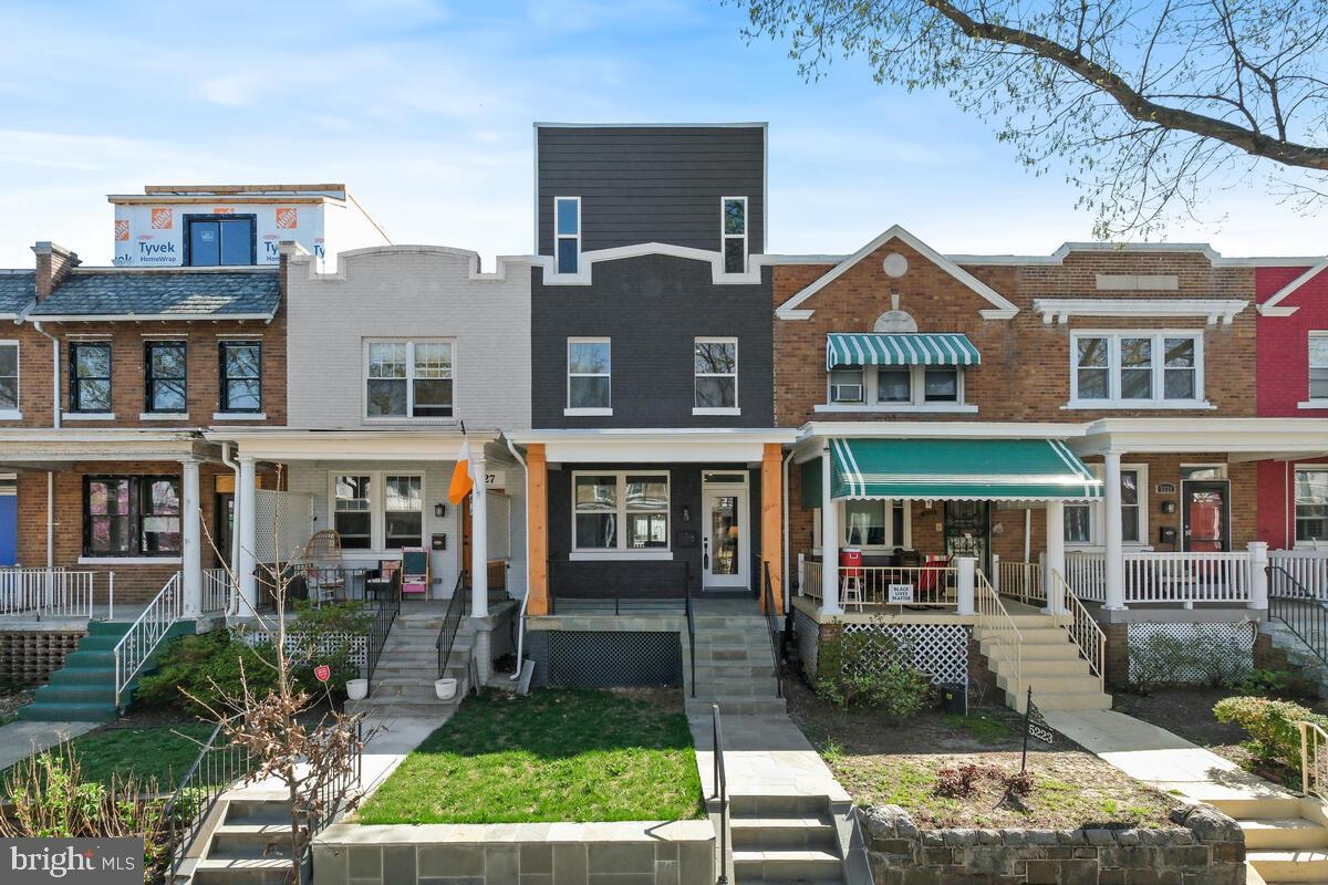 PETWORTH - Residential Lease