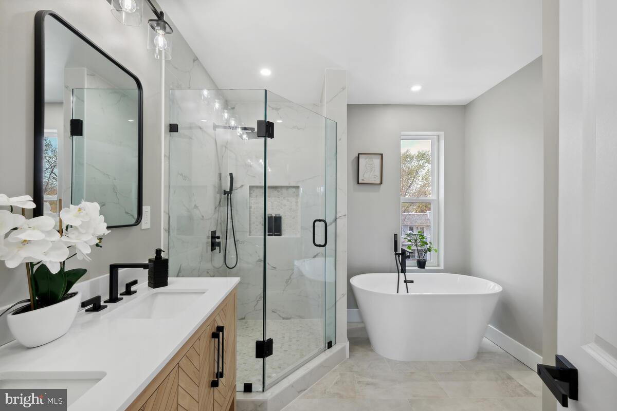 PETWORTH - Residential Lease