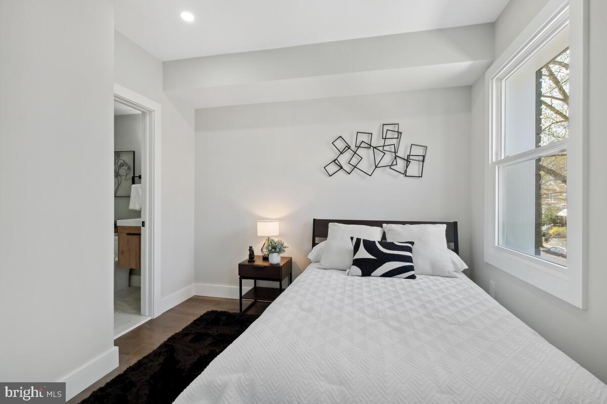 PETWORTH - Residential Lease