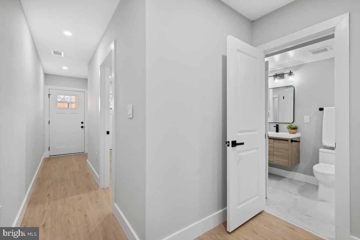 PETWORTH - Residential Lease