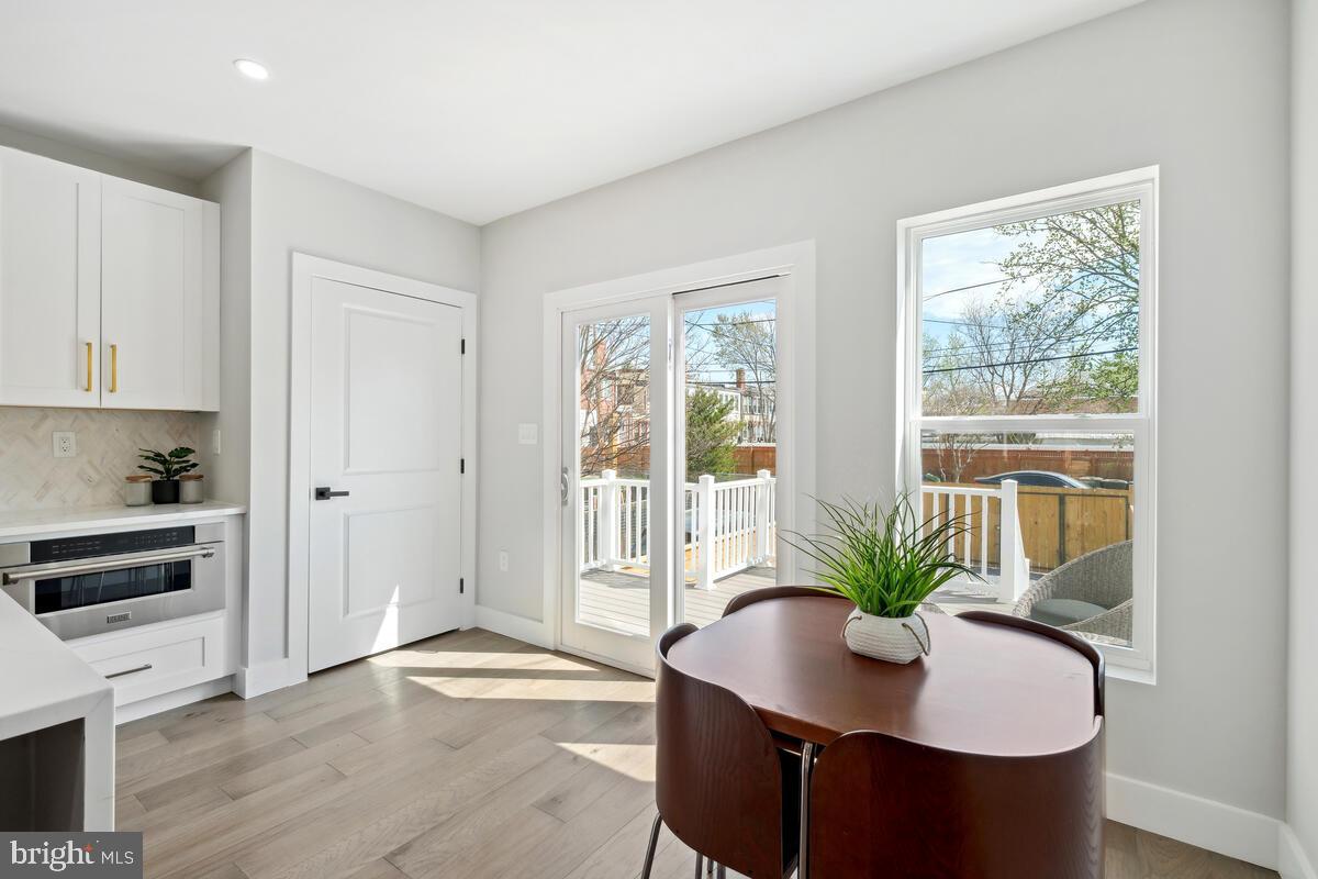 PETWORTH - Residential Lease