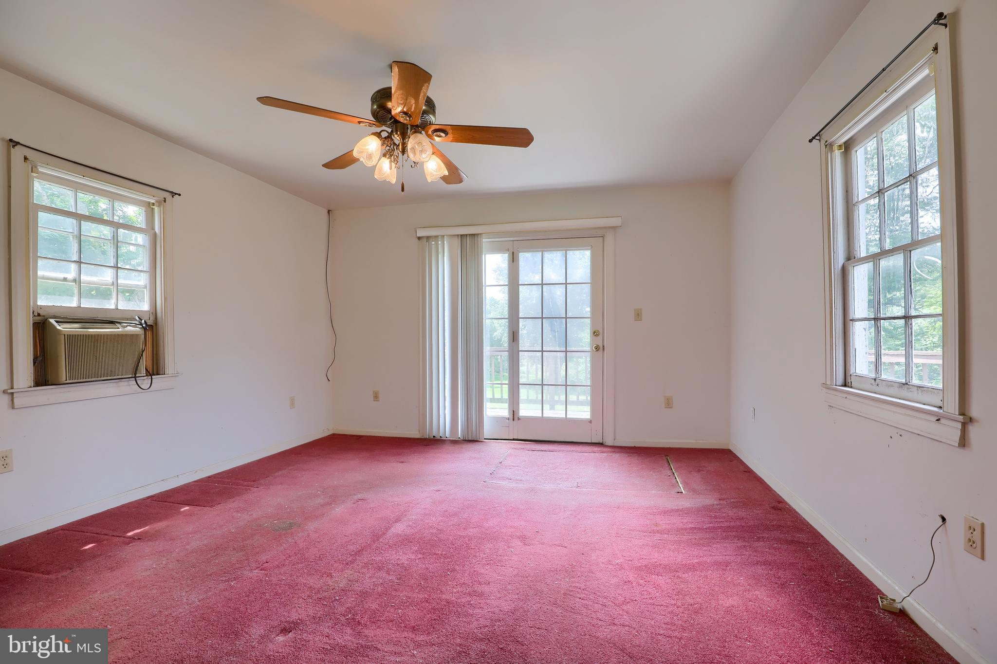 STRASBURG - Residential