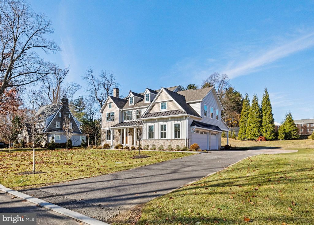 Photo of 16 Fariston Road, WAYNE, PA 19087 (MLS # PADE2104572)