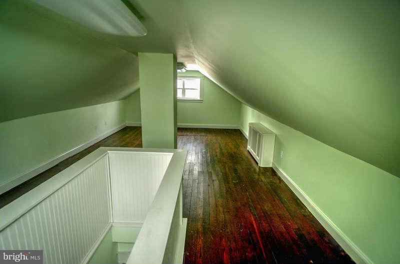 GLEN OAKS - Residential