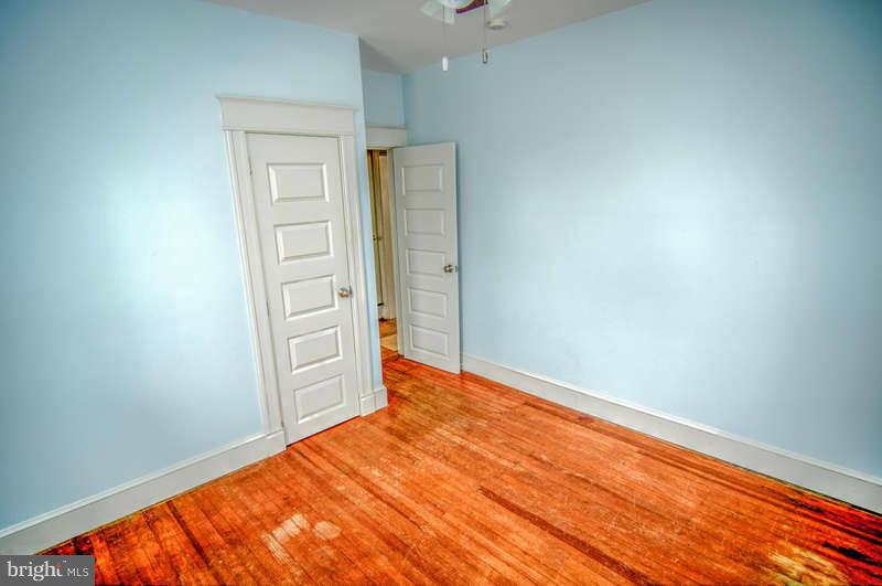 GLEN OAKS - Residential