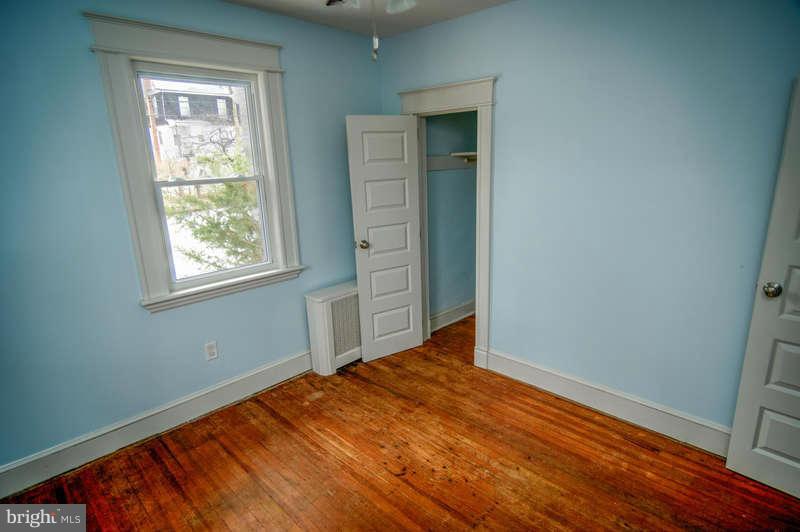 GLEN OAKS - Residential