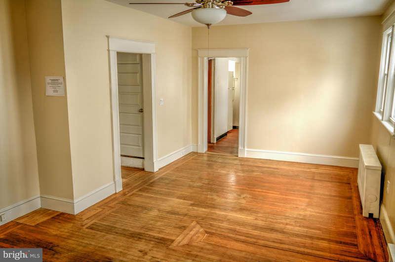 GLEN OAKS - Residential