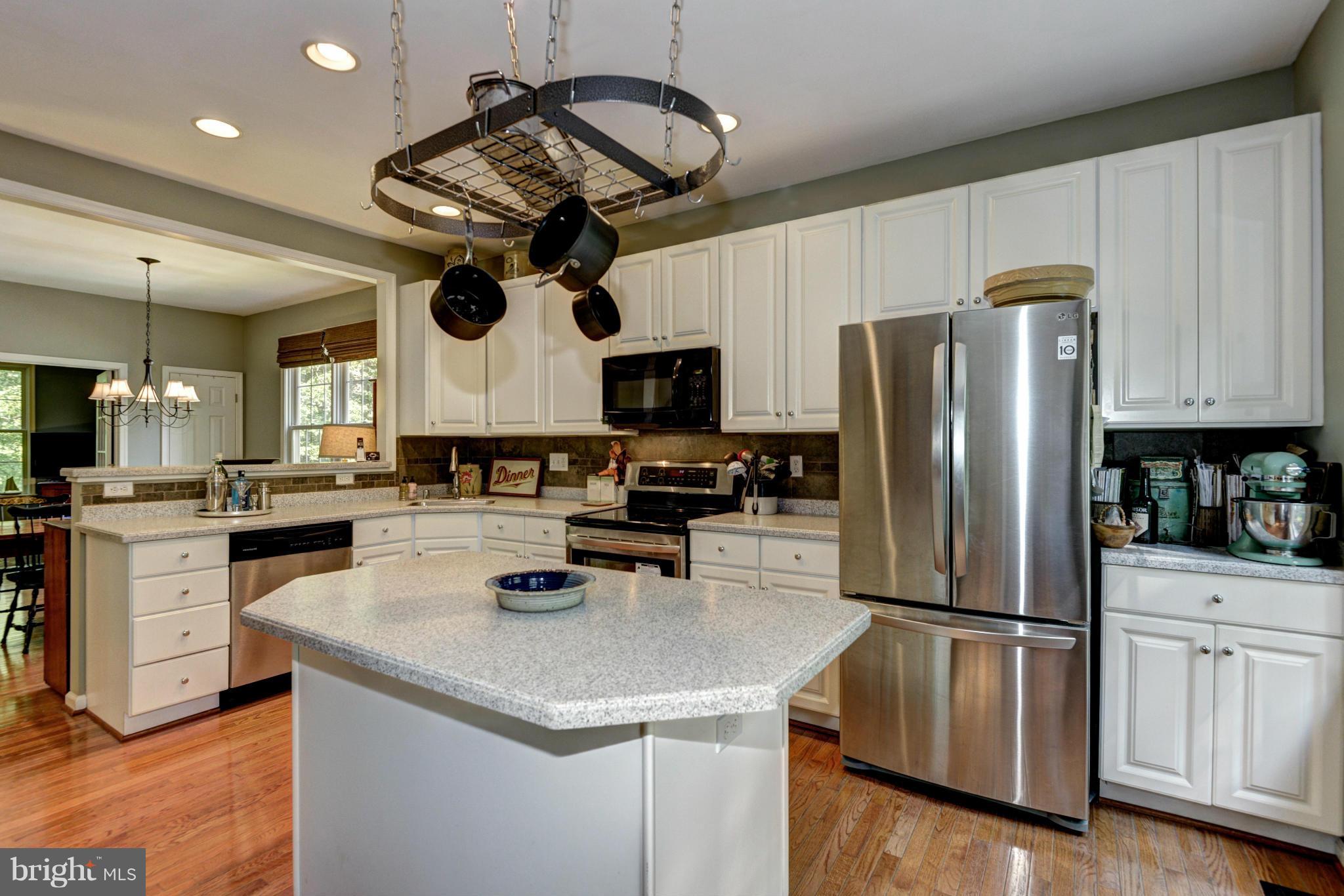 OYSTER HARBOR - Residential