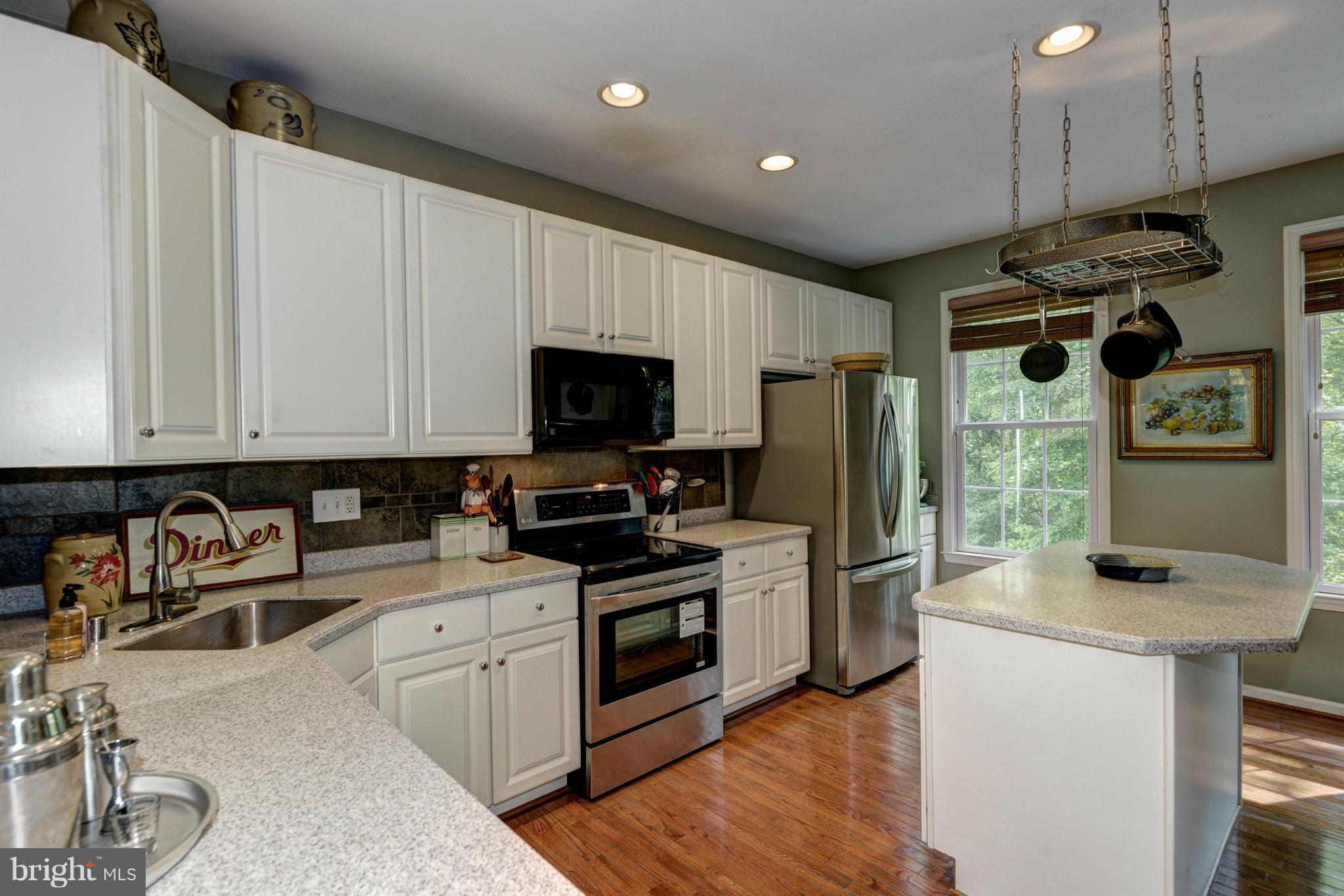 OYSTER HARBOR - Residential