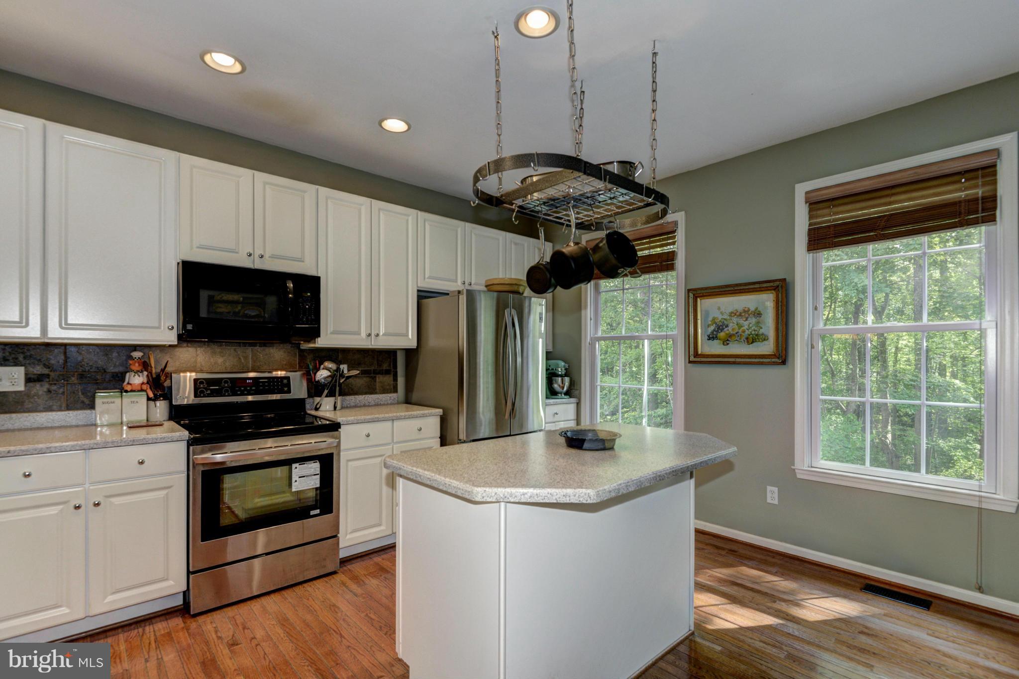 OYSTER HARBOR - Residential