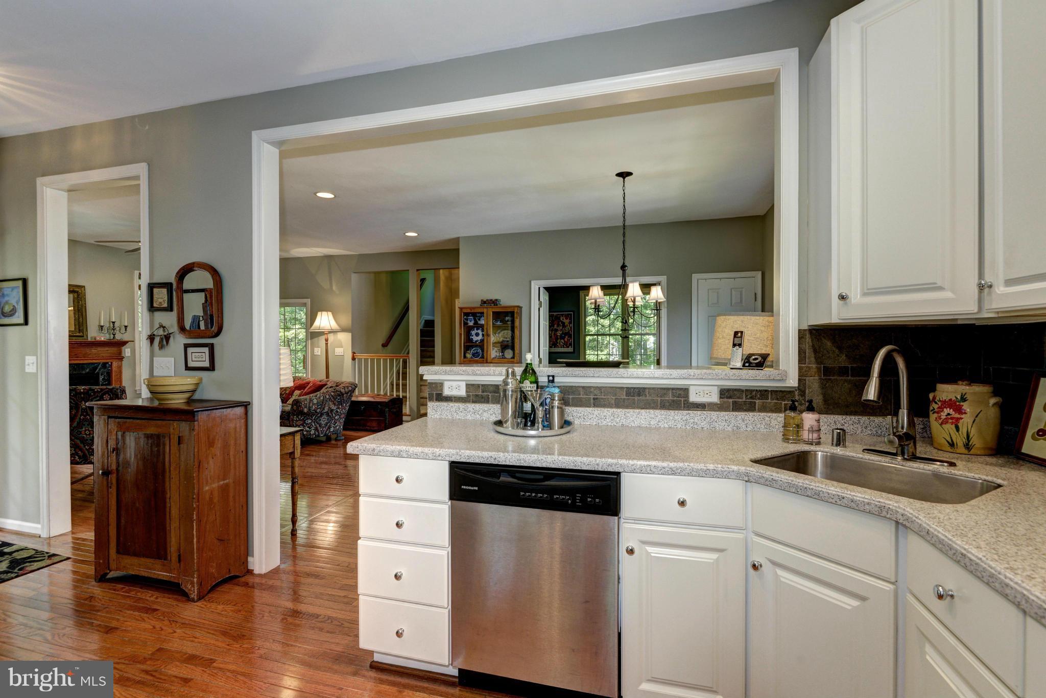 OYSTER HARBOR - Residential