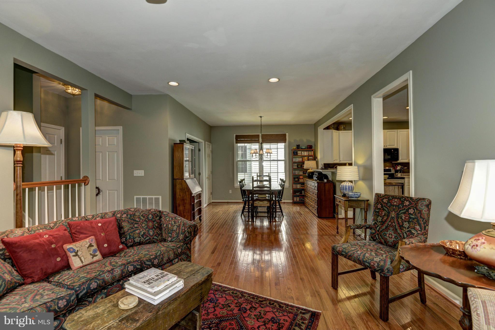 OYSTER HARBOR - Residential