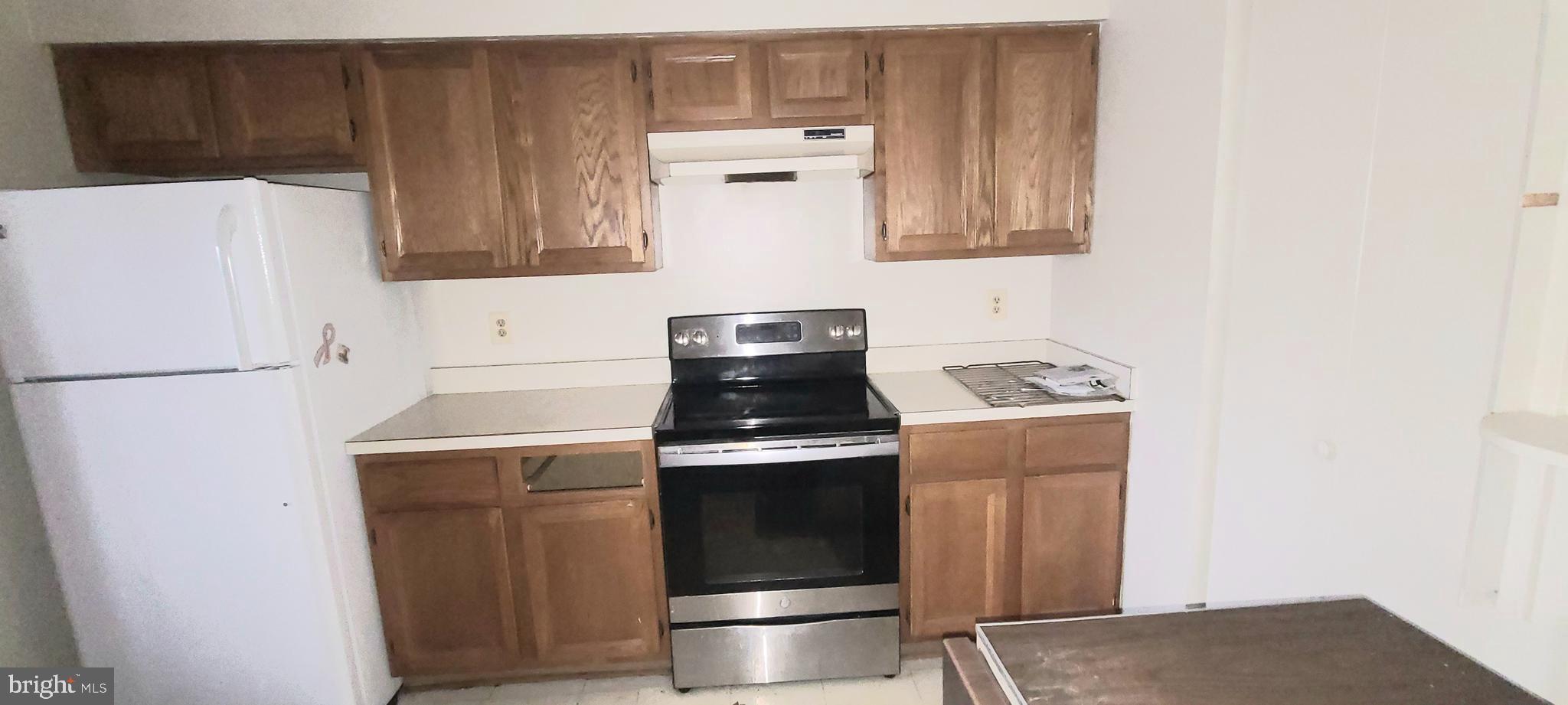 DEVON HILLS CONDO - Residential