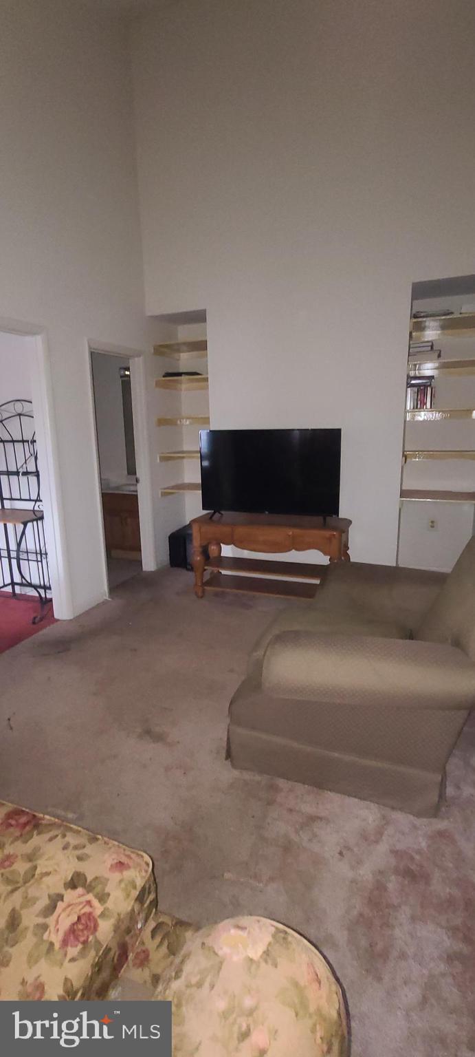 DEVON HILLS CONDO - Residential