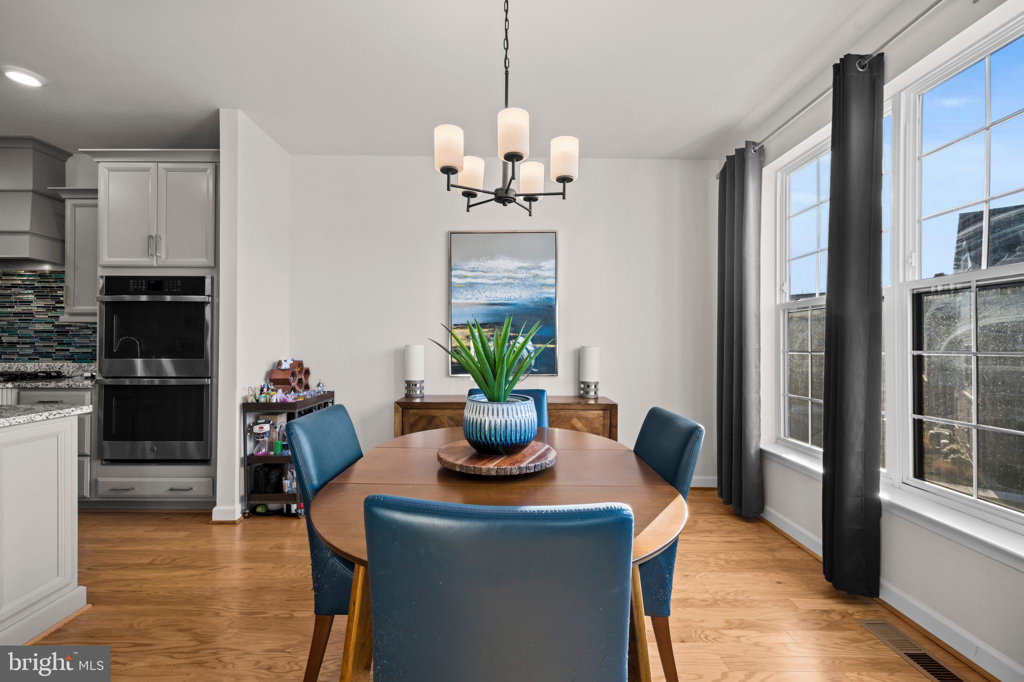 THE ENCLAVE - Residential