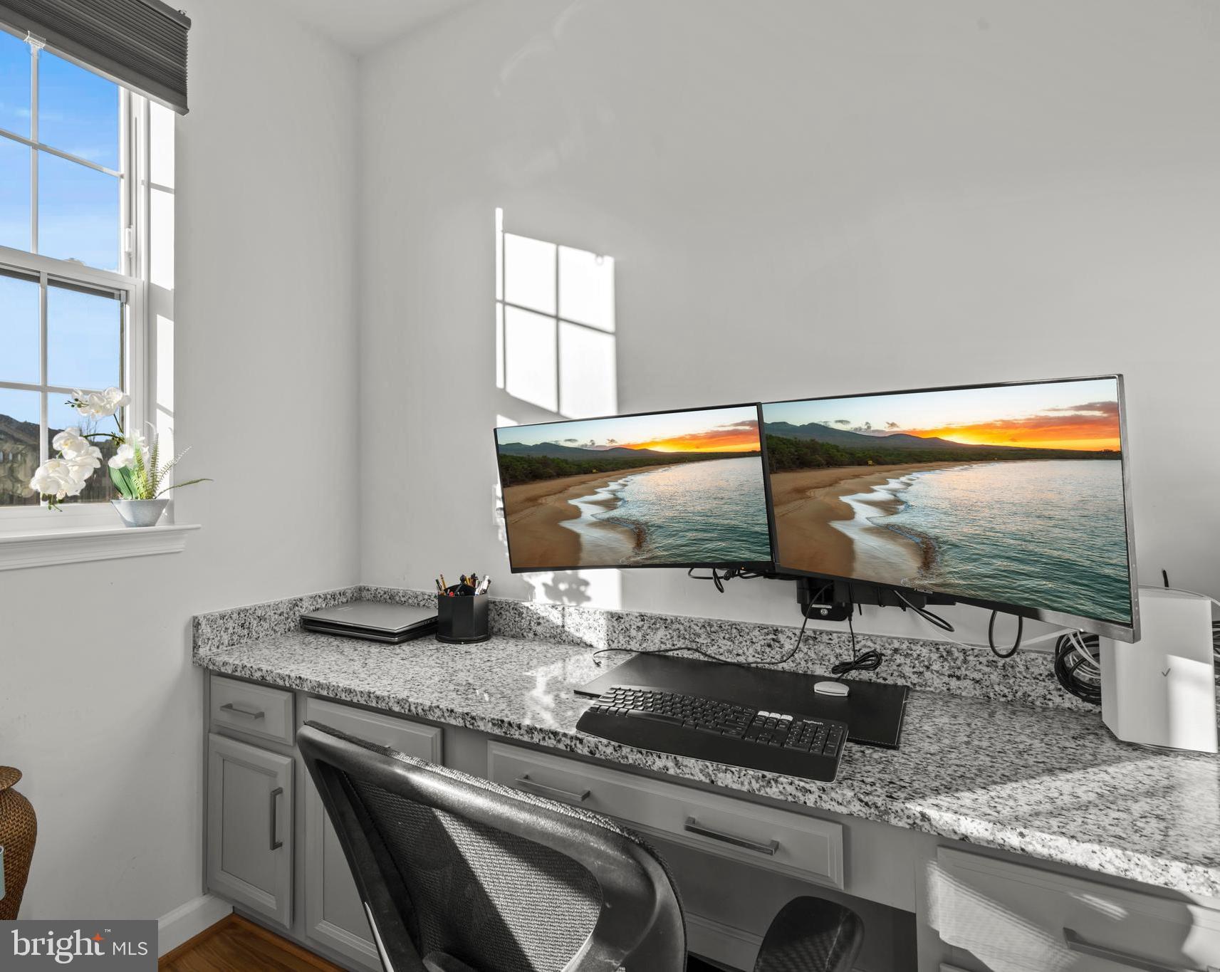 THE ENCLAVE - Residential