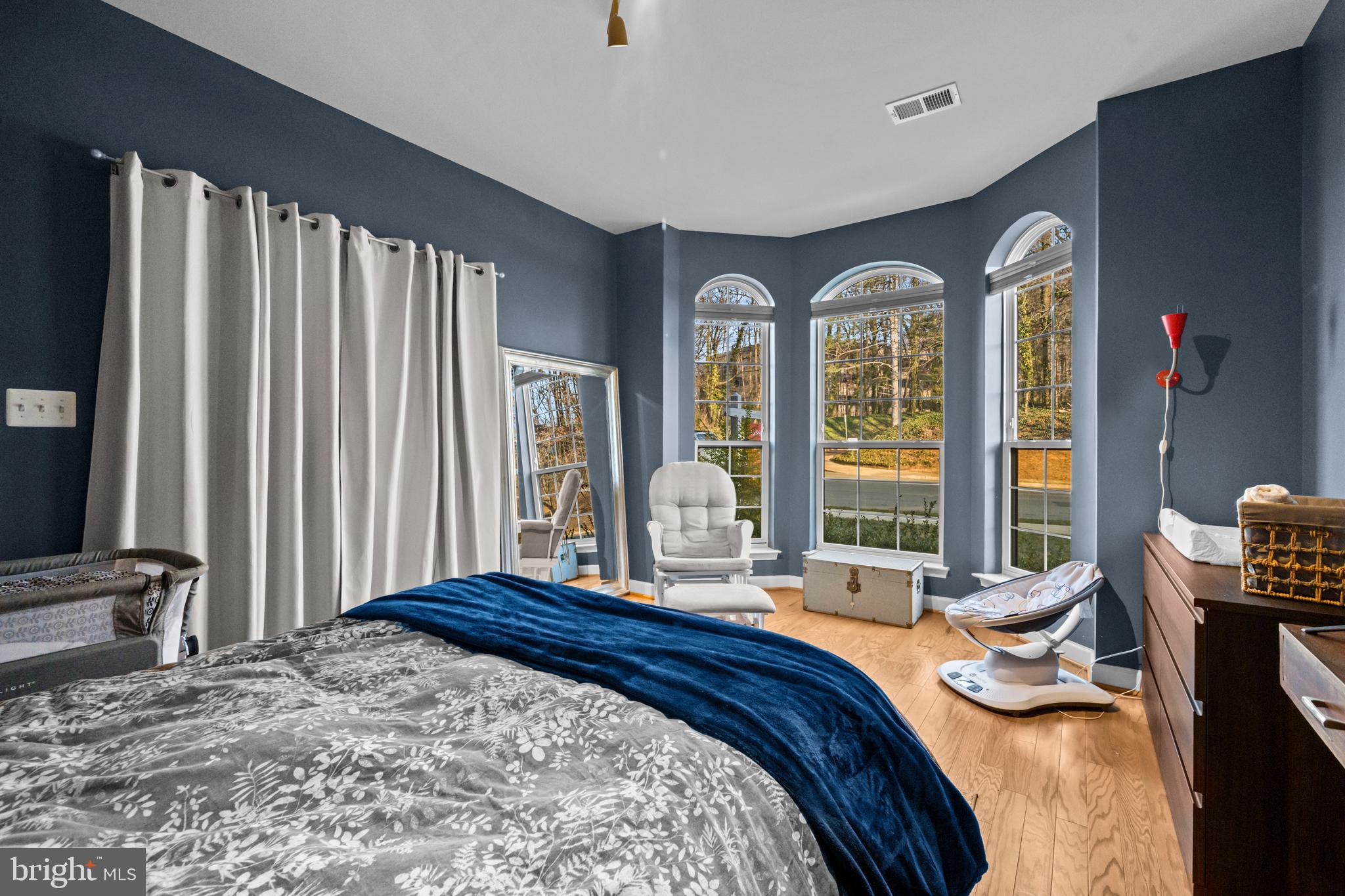 THE ENCLAVE - Residential