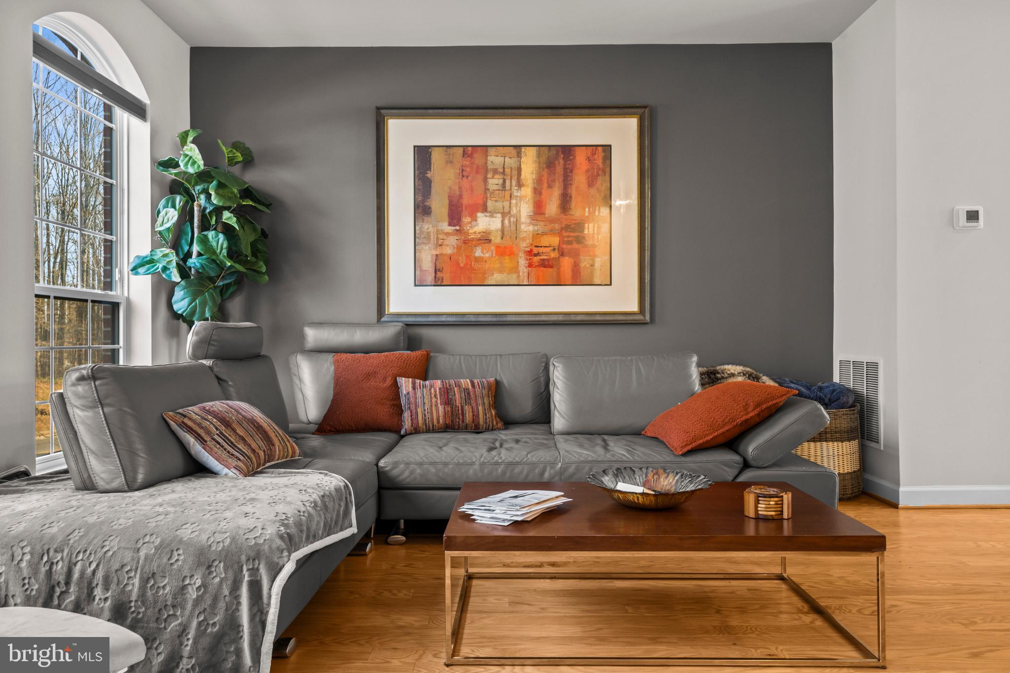 THE ENCLAVE - Residential