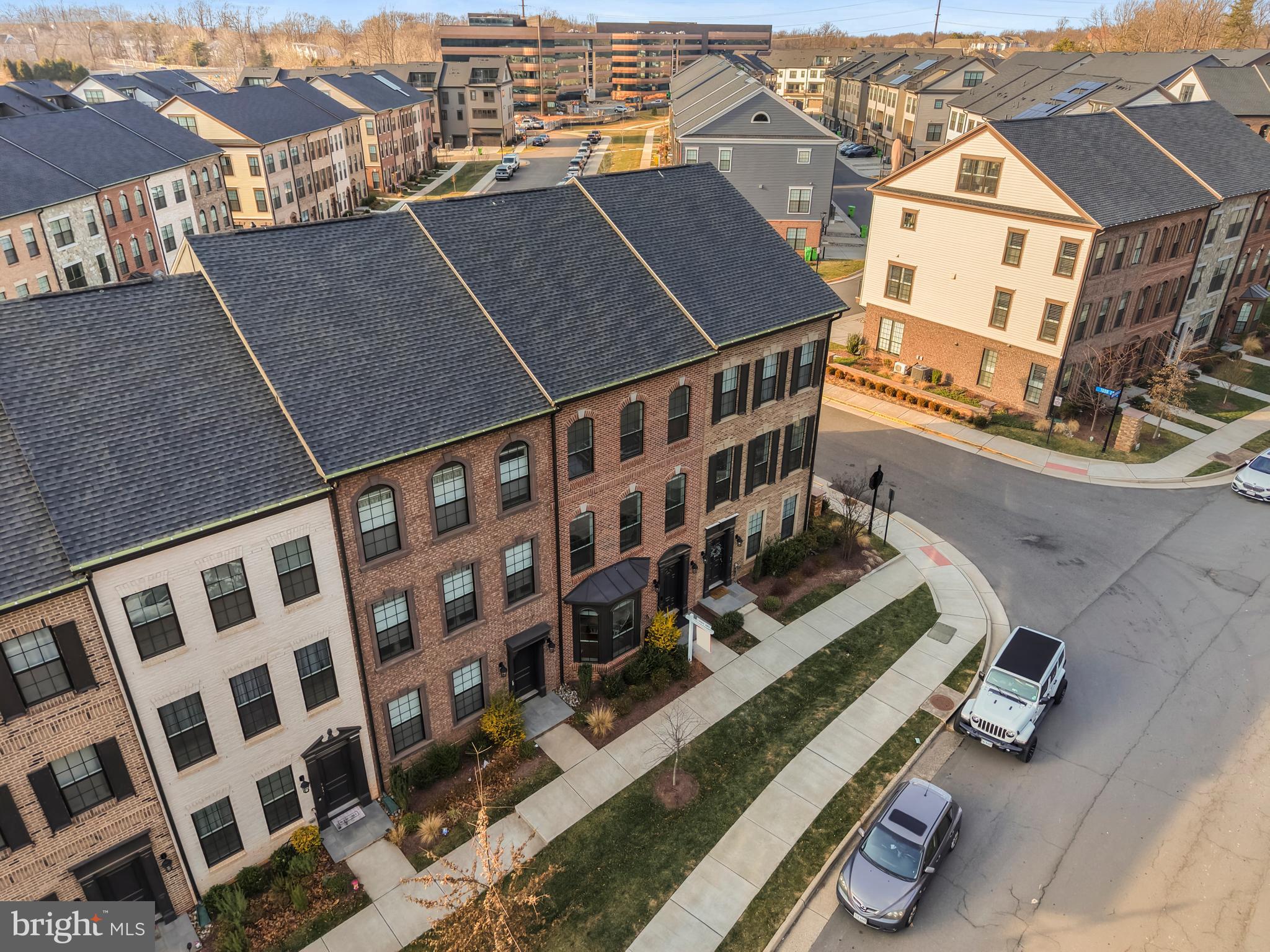 THE ENCLAVE - Residential