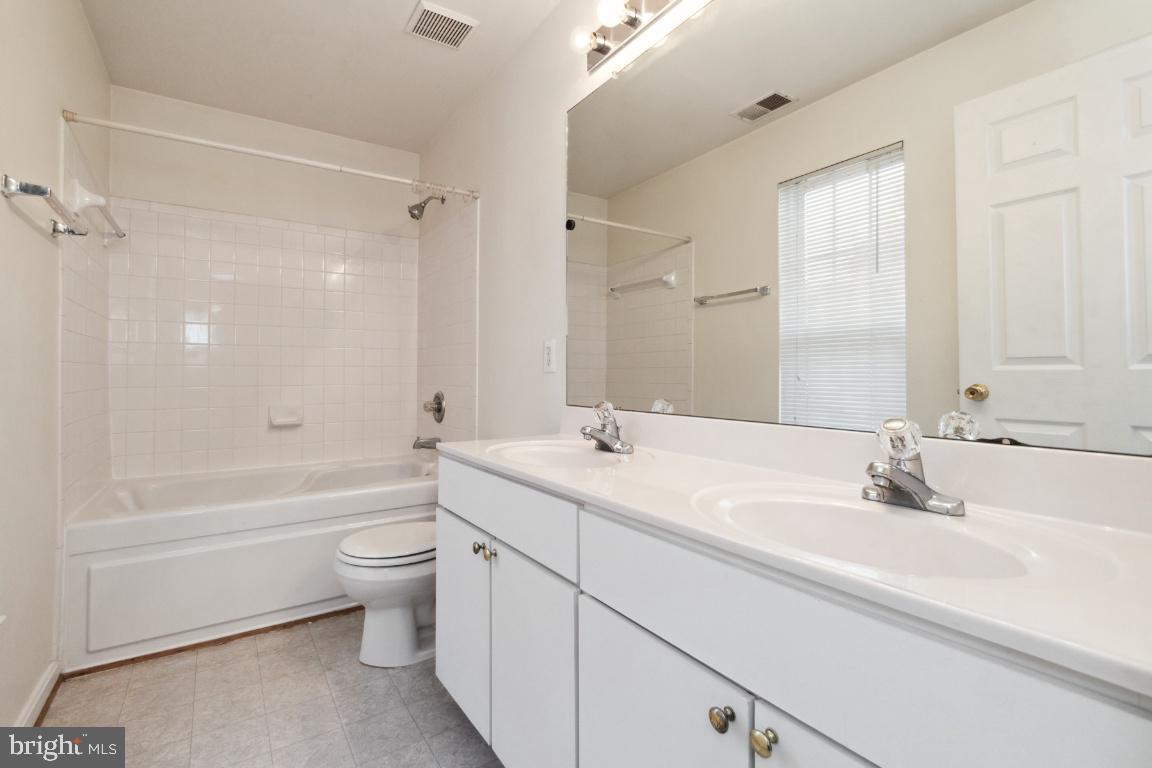 TIDEWATER COLONY - Residential