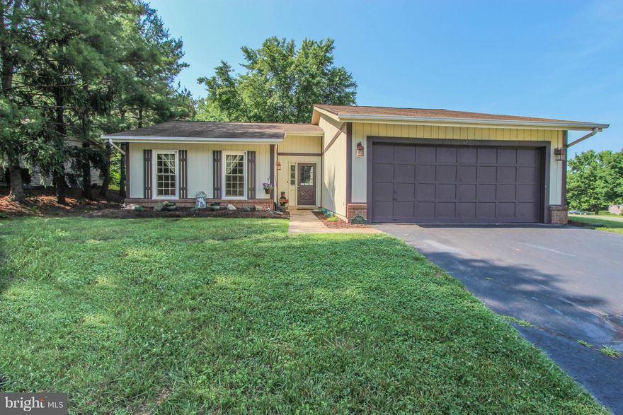 Single-family home on corner lot with nice fenced backyard and 2 car garage - NO HOA!  Windows replaced 2008, updated kitchen with stainless fridge and exhaust hood, separate laundry room, new water heater, updated baths and fresh paint throughout.  This 3 bedroom 2 bath home is light and bright and has a great deck out back.  Easy access to commuter routes, restaurants and shopping.