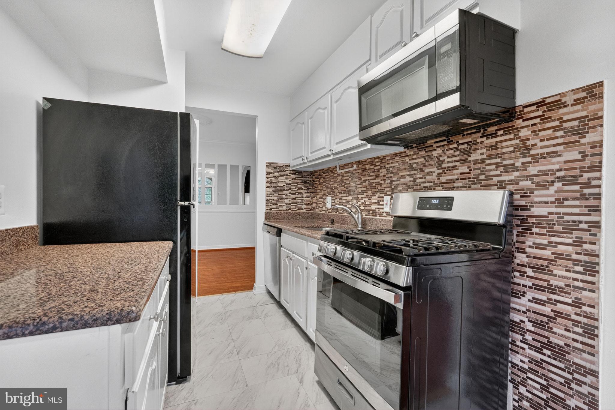 WOODBURN VILLAGE - Residential