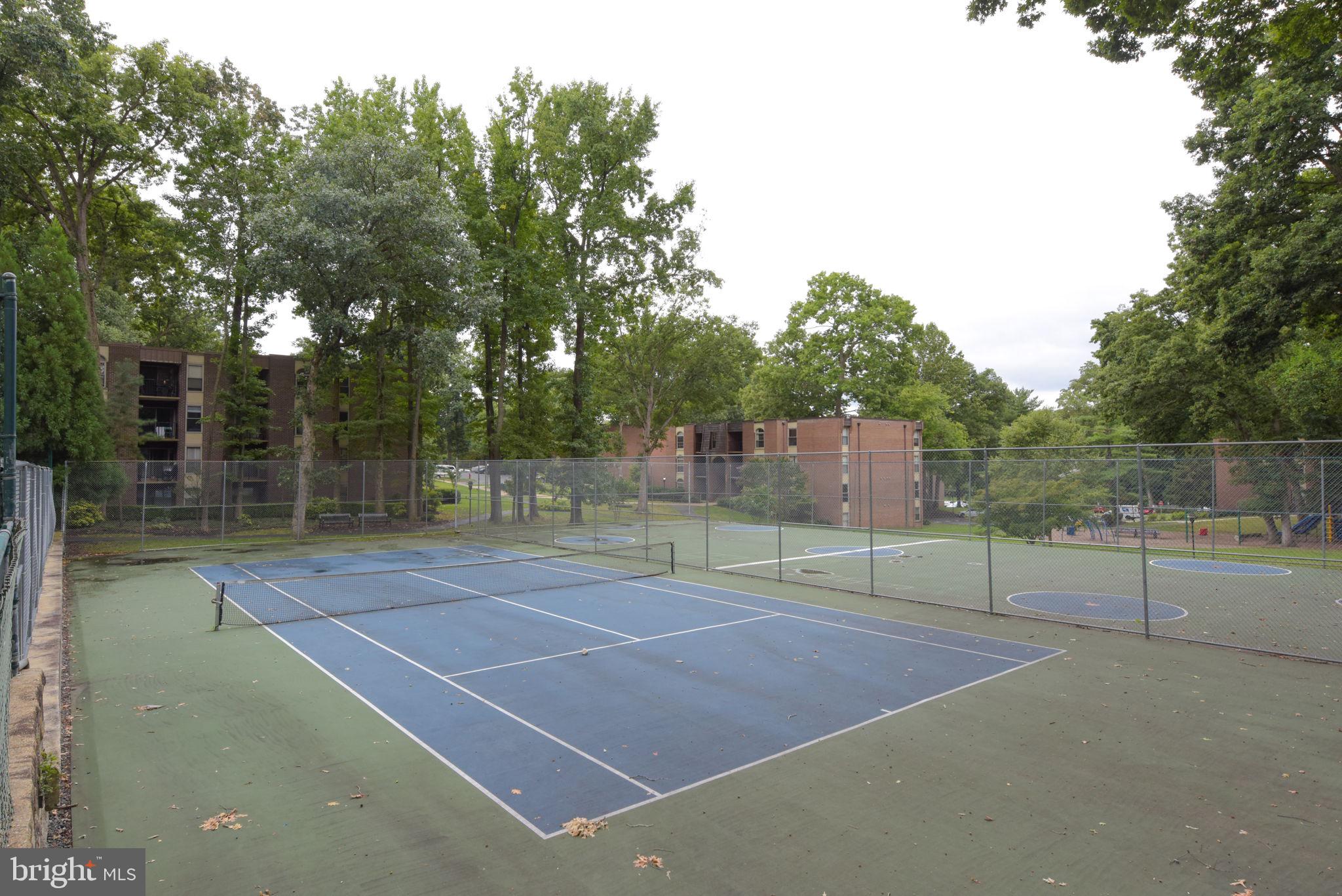 WOODBURN VILLAGE - Residential
