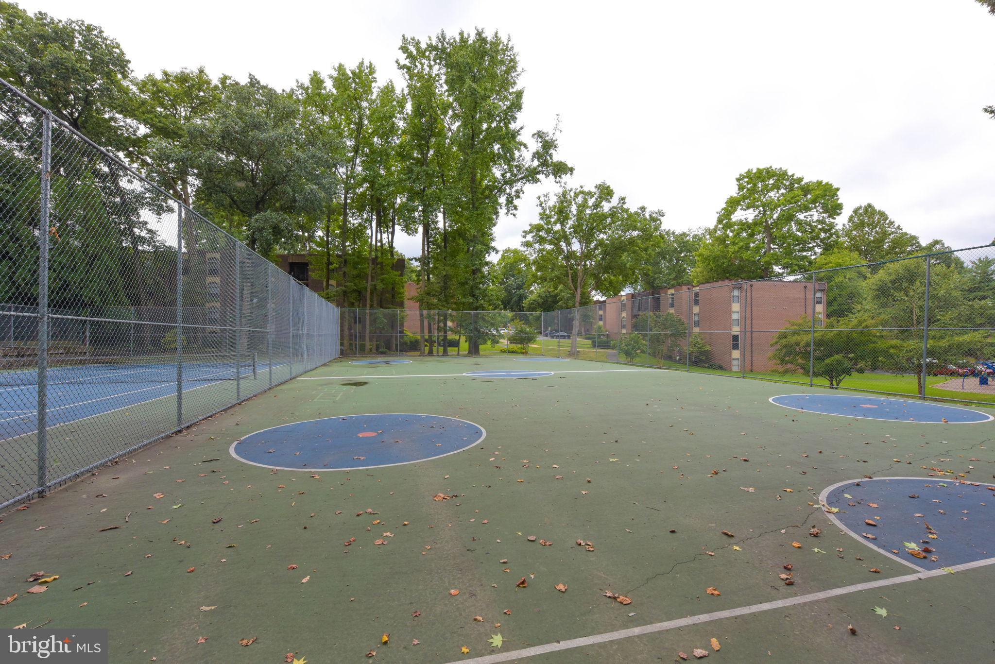 WOODBURN VILLAGE - Residential