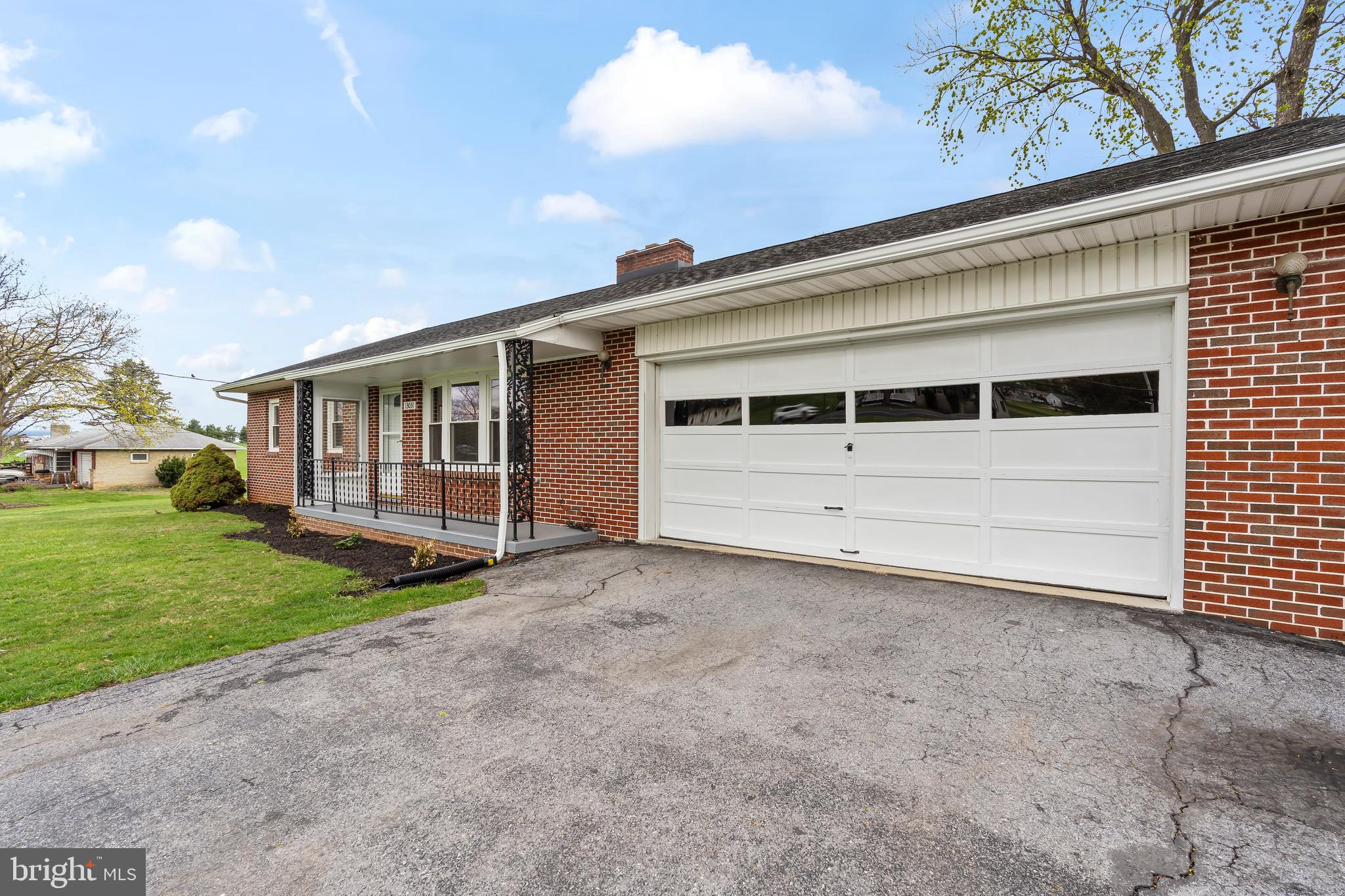 HAGERSTOWN - Residential