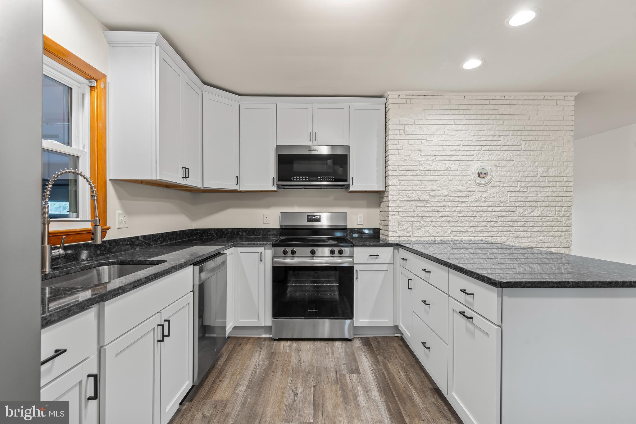 HAGERSTOWN - Residential