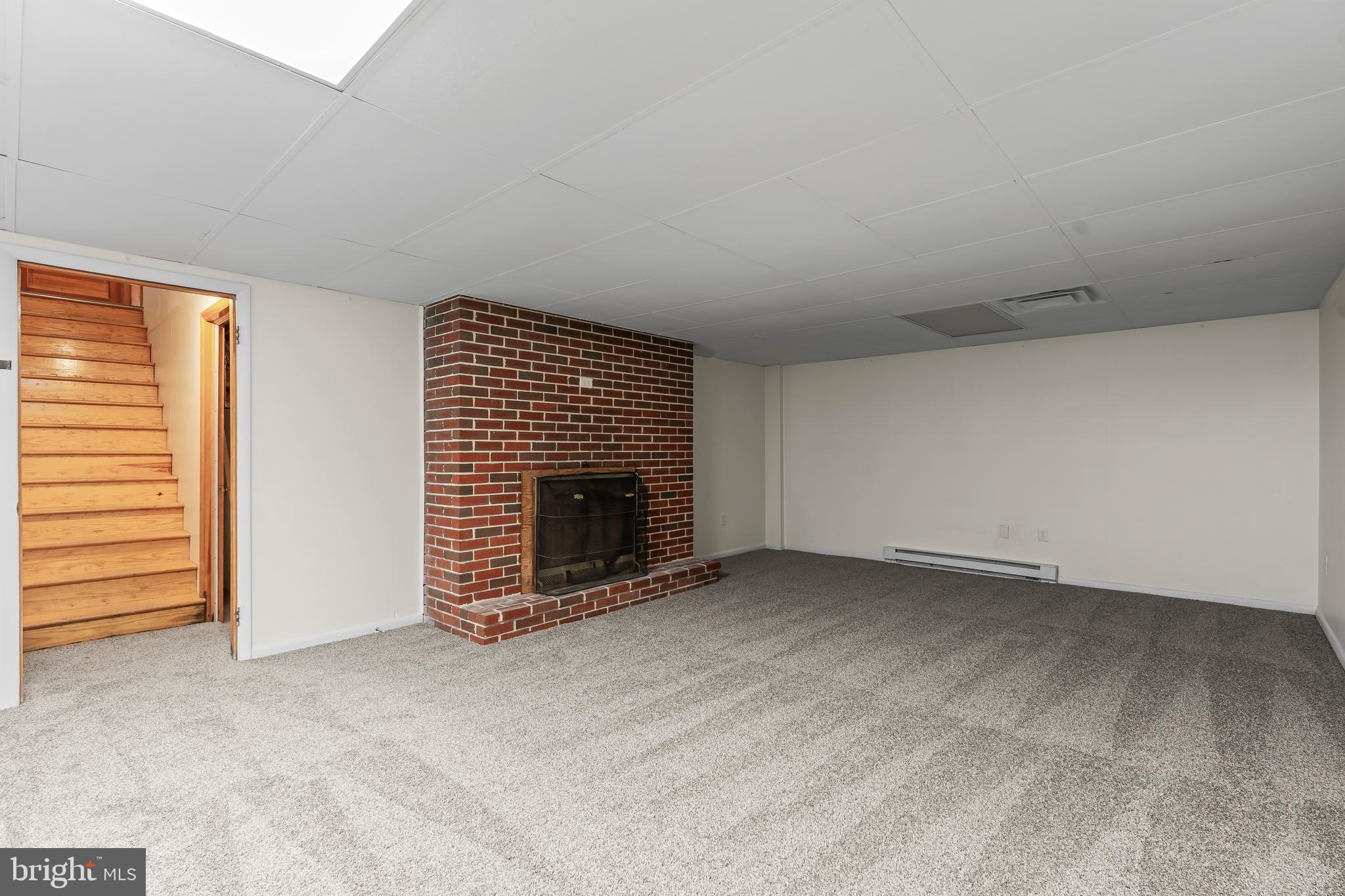 HAGERSTOWN - Residential