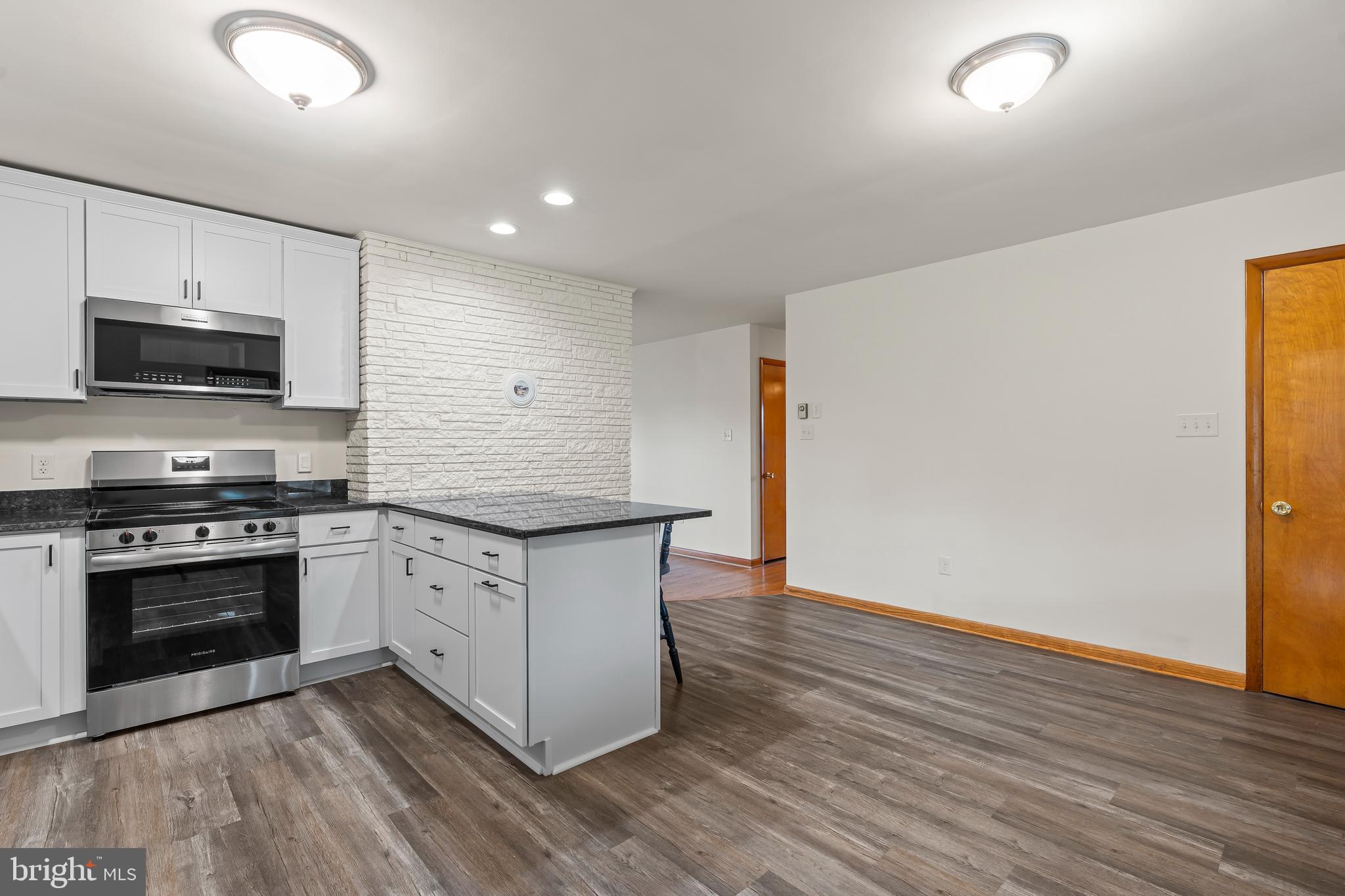 HAGERSTOWN - Residential