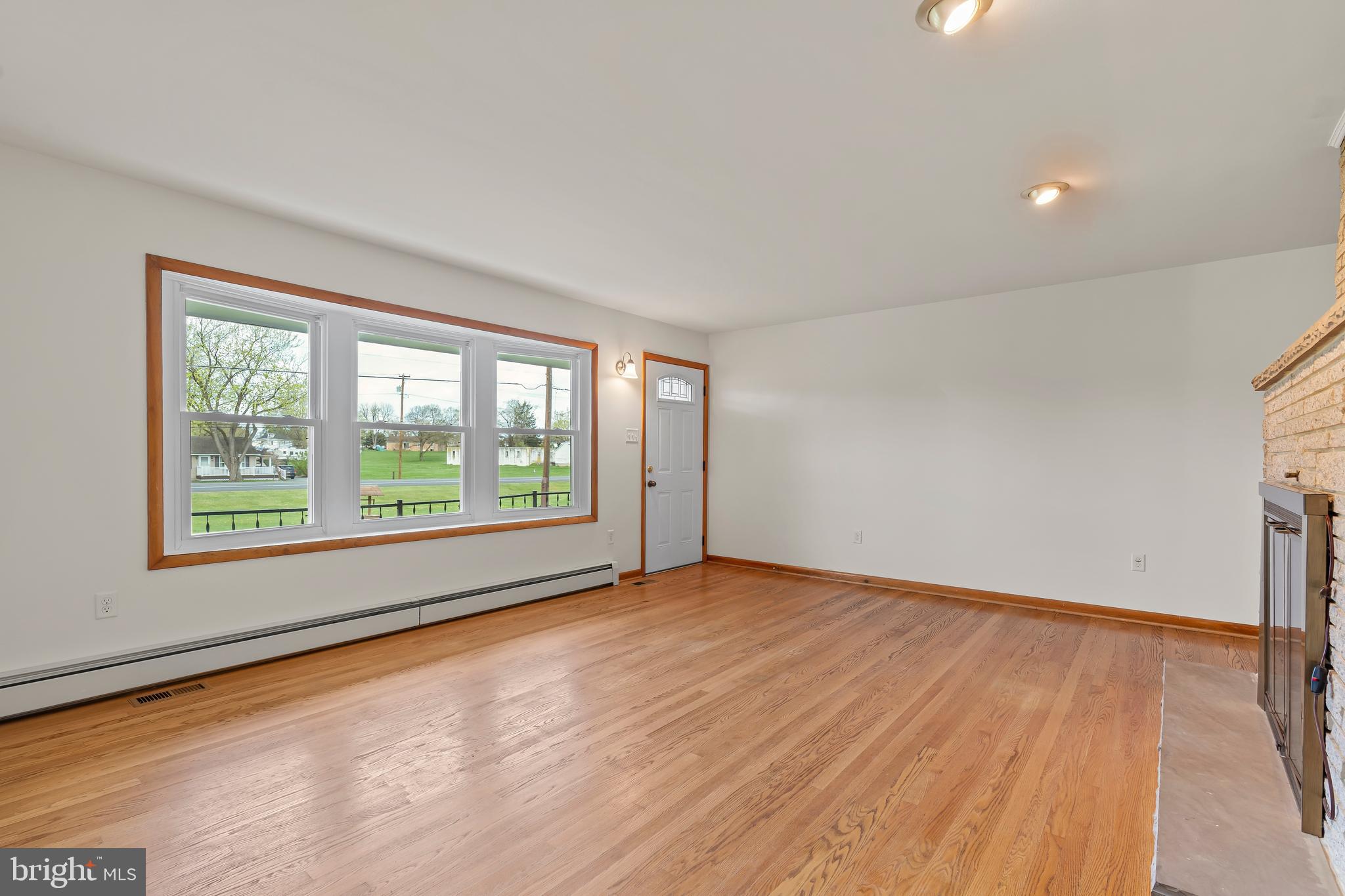 HAGERSTOWN - Residential