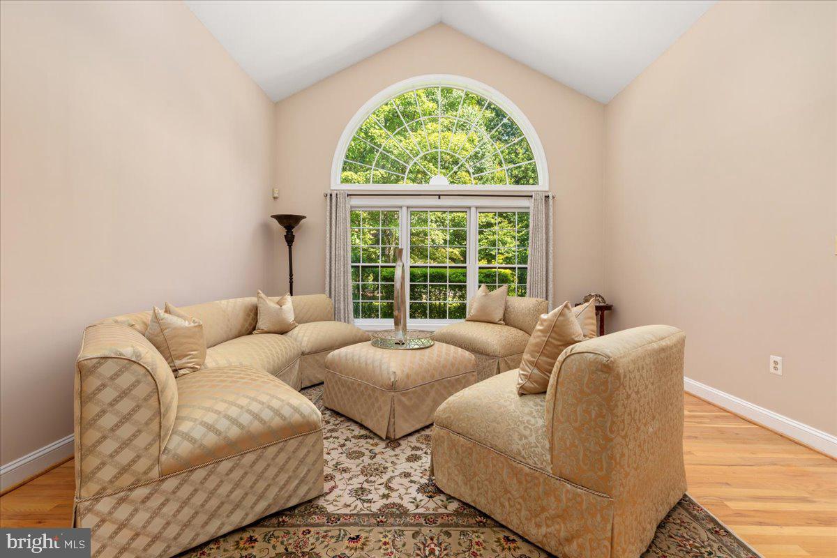 1358 LAKE FOREST COURT