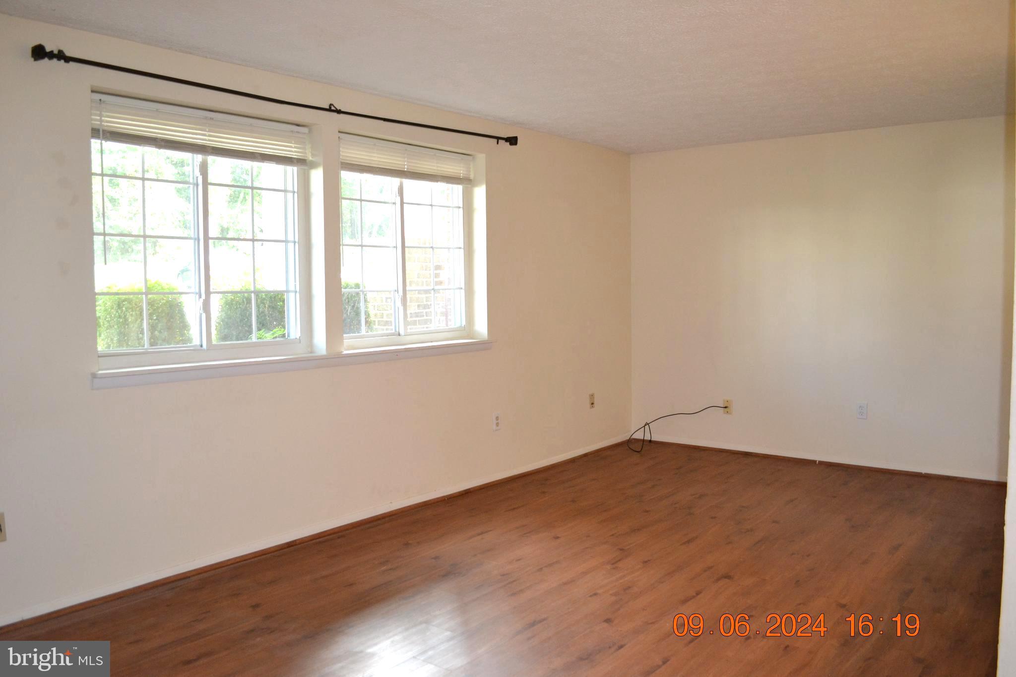 CHESTERFIELD GARDEN CONDOMINIUM - Residential Lease