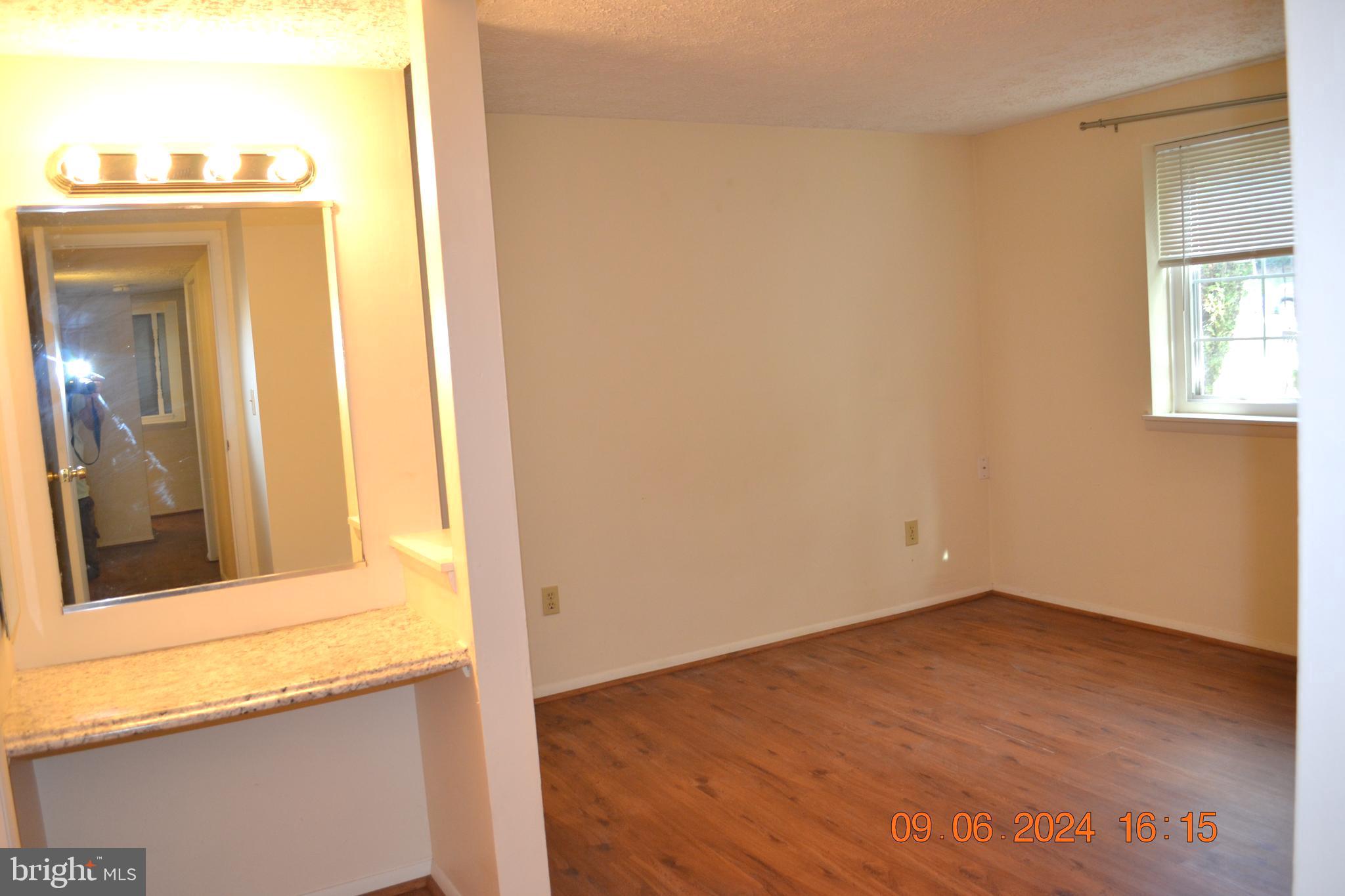 CHESTERFIELD GARDEN CONDOMINIUM - Residential Lease