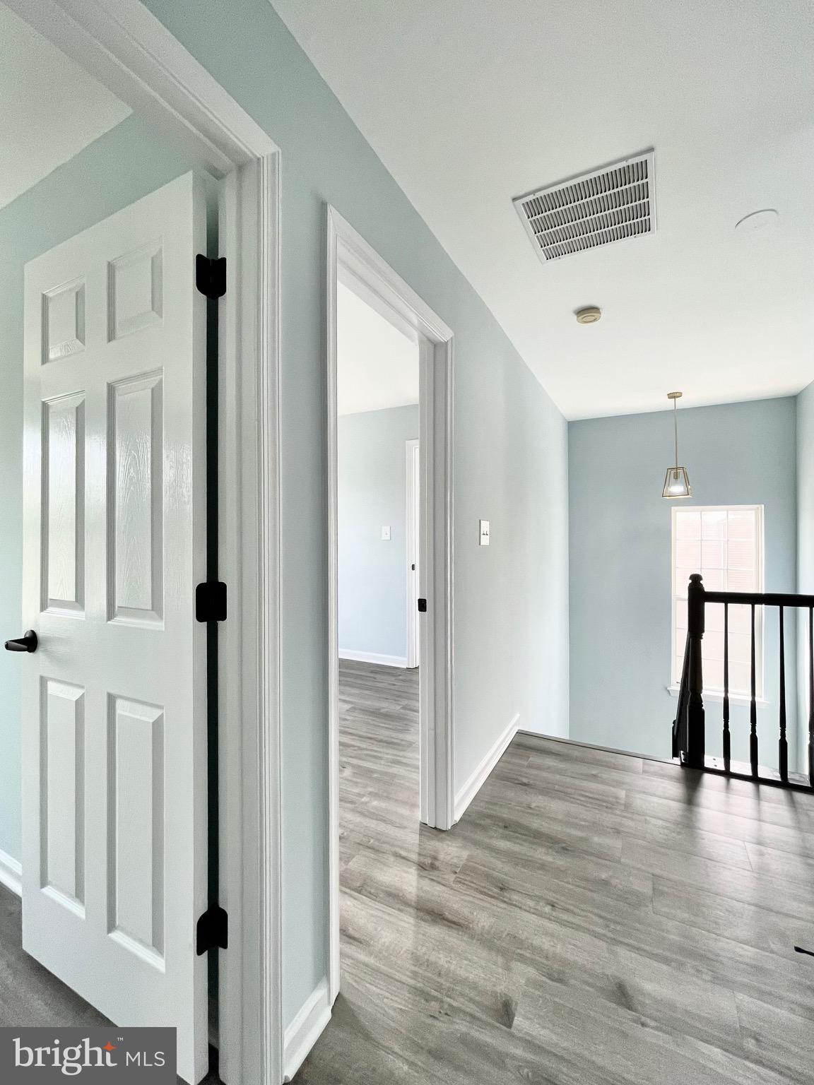 KINGSVIEW VILLAGE - Residential