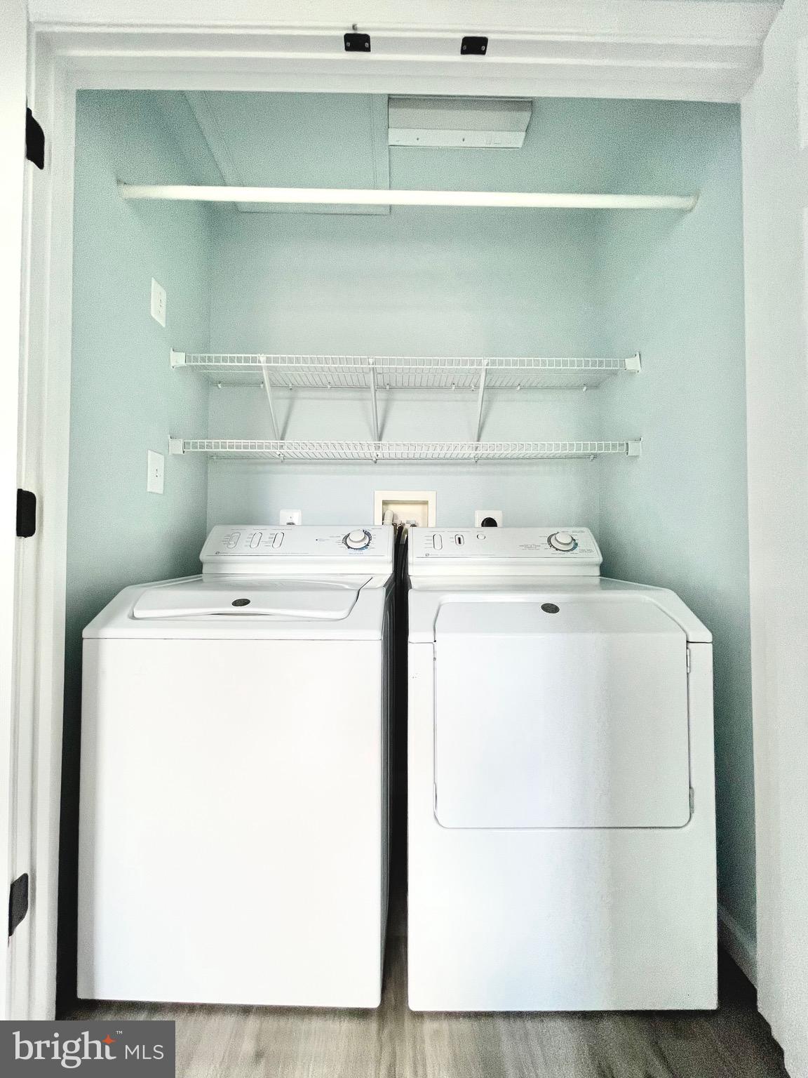 KINGSVIEW VILLAGE - Residential